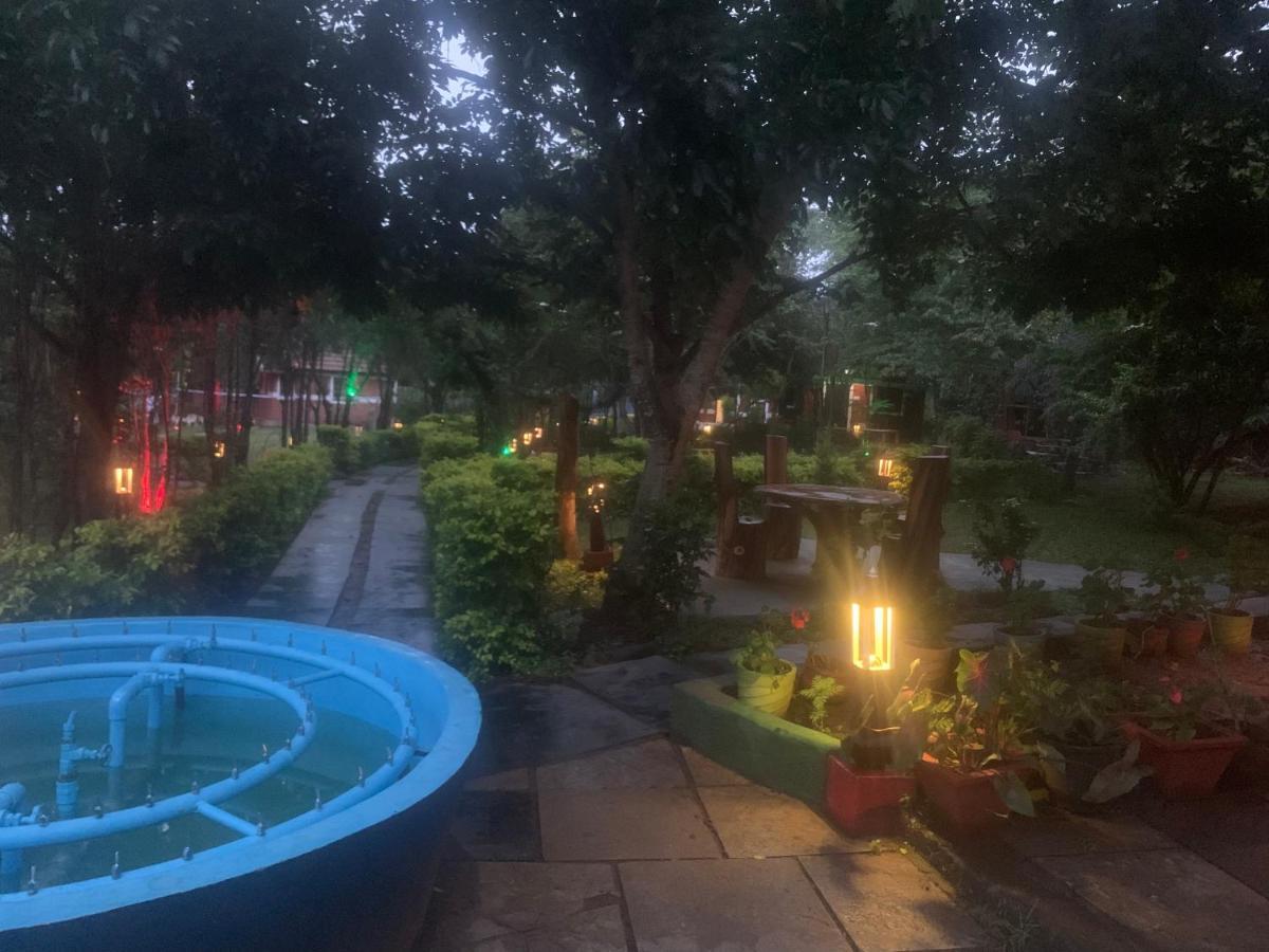 Chalets Resort Masinagudi 乌提 外观 照片